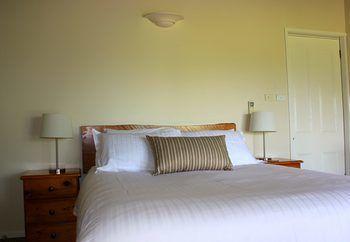 Hillcrest Mountain View Retreat